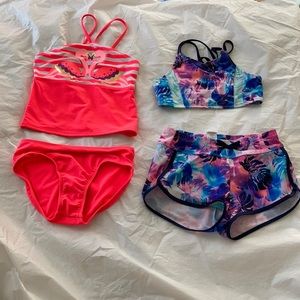 Lot 2 - Girls bathing suites